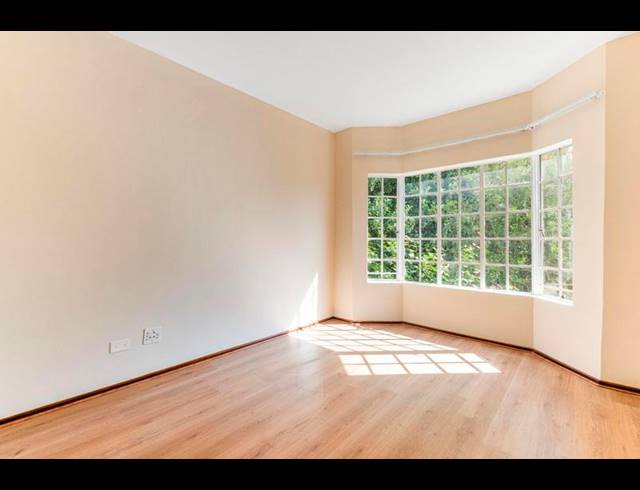 2 BEDROOM APARTMENT FOR SALE IN CRAIGHALL